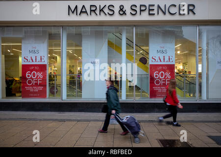 Norwich, Regno Unito. Il 10 gennaio, 2019. Marks & Spencer store in Norwich oggi dopo il reporting delle vendite di Natale figure Credito: Jason Bye/Alamy Live News Foto Stock