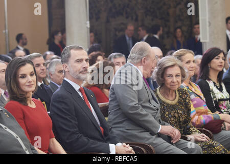 Madrid, Madrid, Spagna. Decimo gen, 2019. Il re Filippo VI di Spagna, Regina Letizia di Spagna, Re Juan Carlos di Spagna, Principessa Pilar de Borbon, Principessa Elena de Borbon frequentare Sport nazionale Awards 2017 a El Pardo Royal Palace on gennaio 10, 2019 a Madrid, Spagna Credit: Jack Abuin/ZUMA filo/Alamy Live News Foto Stock