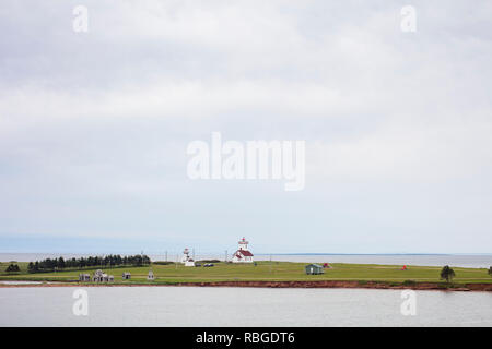 Isola di boschi parco provinciale, Prince Edward Island, Canada - 12 Luglio 2018: Il faro di Isola di boschi parco provinciale. ( Ryan Carter ) Foto Stock