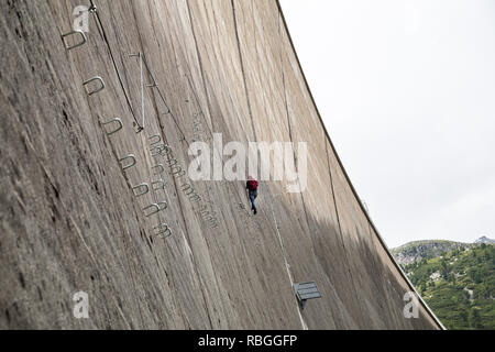 Via Ferrata sulla diga di Schlegeis in Austria Foto Stock