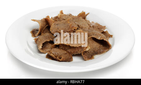 Döner Kebab in piastra bianca isolata su sfondo bianco Foto Stock