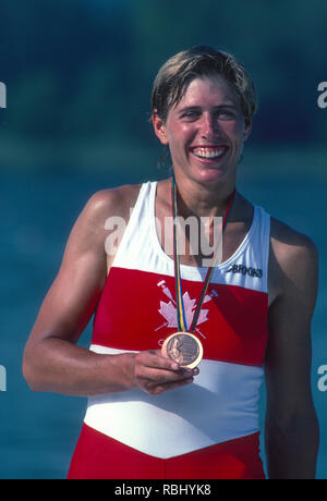 Giochi Olimpici di Barcellona 1992 regata olimpico - lago di Banyoles medaglia di bronzo, può W1X. Silken LAUMANN, con la sua medaglia di bronzo, {Credito: © Peter Spurrier/Intersport immagini] Foto Stock