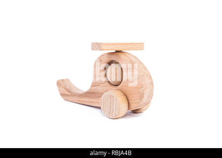 Foto di un elicottero in legno legno faggio su un bianco sfondo isolato Foto Stock