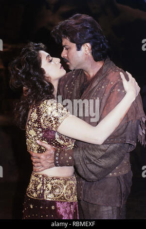 Anil Kapoor e Madhuri Dixit dancing, attore indiano, attrice indiana, India, Asia Foto Stock