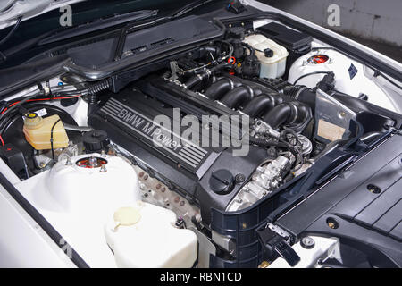 E36 forma BMW M3 berlina sportiva Foto Stock