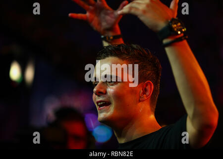 Dutch superstar dj martin garrix eseguendo in tomorrowland dance music festival Foto Stock