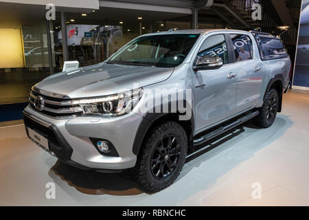 Bruxelles - Jan 10, 2018: Toyota Hilux pick-up truck ha montrato all Expo di Bruxelles Autosalon motor show. Foto Stock