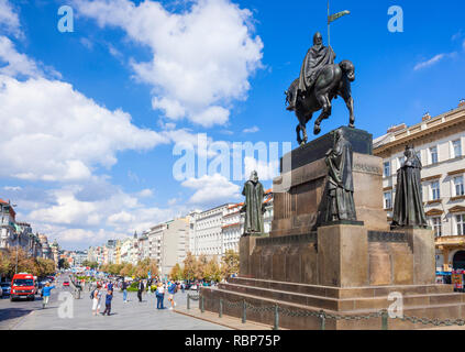 Praga statua di San Venceslao Venceslao Wenceslas Square Praga Repubblica Ceca Europa Foto Stock