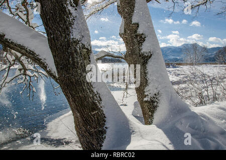 La nevicata sul lago Tegernsee Foto Stock