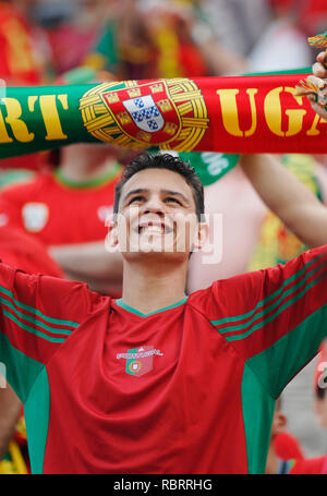 FIFA WM Stadion Frankfurt Germania, 17.06.2006, fifa, Coppa del Mondo Germania 2006 Portogallo vs Iran --- la ventola del Portogallo Foto Stock