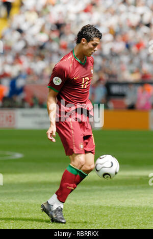 FIFA WM Stadion Frankfurt Germania, 17.06.2006, fifa, Coppa del Mondo Germania 2006 Portogallo vs Iran 2:0 --- Cristiano Ronaldo (POR) Foto Stock