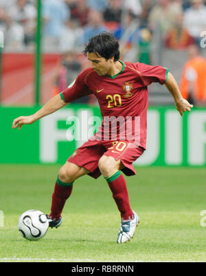 FIFA WM Stadion Frankfurt Germania, 17.06.2006 FIFA World Cup Germany 2006 Portogallo vs Iran 2:0 --- DECO (POR) Foto Stock