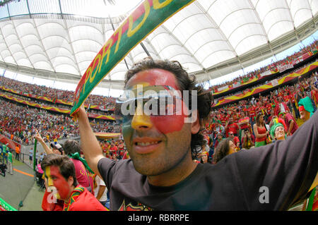 FIFA WM Stadion Frankfurt Germania, 17.06.2006 FIFA World Cup Germany 2006 Portogallo vs Iran --- la ventola del Portogallo Foto Stock