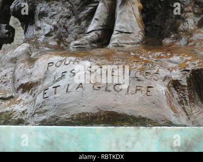 "Pour la Patrie, les Sciences et la gloire" dettaglio - École Polytechnique - West Point, NY, STATI UNITI D'AMERICA - DSC04912. Foto Stock