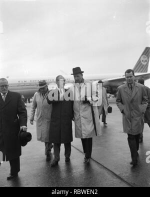 Aankomst ministro lun op Schiphol, Bestanddeelnr 913-0907. Foto Stock