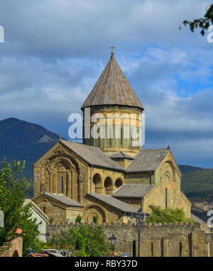 Cattedrale di Svetitskhoveli di Mtskheta, Georgia. Si tratta di un Orientale cattedrale ortodossa, la seconda più grande chiesa in Georgia. Foto Stock