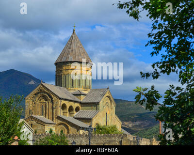 Cattedrale di Svetitskhoveli di Mtskheta, Georgia. Si tratta di un Orientale cattedrale ortodossa, la seconda più grande chiesa in Georgia. Foto Stock