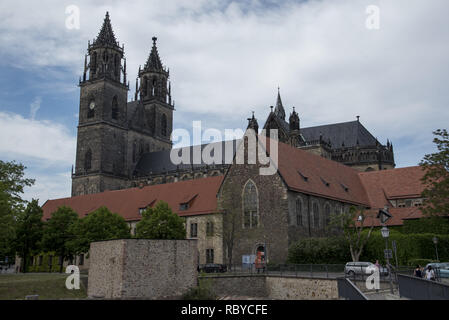 La Cattedrale di Magdeburgo fu costruito a partire dal 1207 sulle rovine di vecchie chiese fondata nel 937 dall'imperatore tedesco Ottone I il Grande. Foto Stock