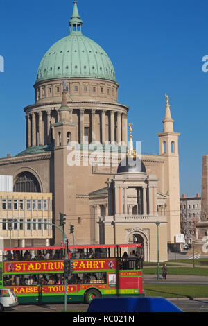 Alter Markt mit Nikolaikirche, VG Fortunaportal, Potsdam, Brandeburgo, Deutschland, Europa | Vecchio Mercato con Nicolai chiesa davanti Fortunapor Foto Stock