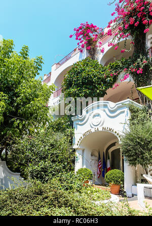 Famosa Isola di Capri in Italia e il famoso Hotel La Palma Foto Stock