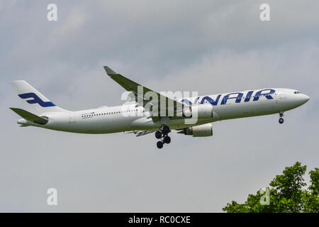 Bangkok, Vietnam - Sep 17, 2018. Un Airbus A330-300 aeroplano di atterraggio di Finnair all'Aeroporto Suvarnabhumi (BKK) a Bangkok, in Thailandia. Foto Stock