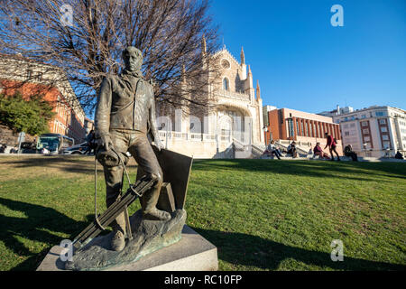 San Jeronimo el Real, Jeronimos chiostro e il Museo del Prado l'estensione da Rafael Moneo e onu pintor para el Prado statua in bronzo,López Hernández Foto Stock