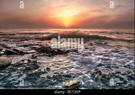 Mattina Splash Kuwait Sunrise Foto Stock