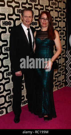 Foto di file: 12 gennaio 2019. BEVERLY HILLS, CA - 13 gennaio: Steve Buscemi assiste del HBO Post 2013 Golden Globe Awards partito svoltasi a circa 55 ristorante presso il Beverly Hilton Hotel on gennaio 13, 2013 a Beverly Hills, la California Persone: Steve Buscemi Credito: tempeste Media Group/Alamy Live News Foto Stock