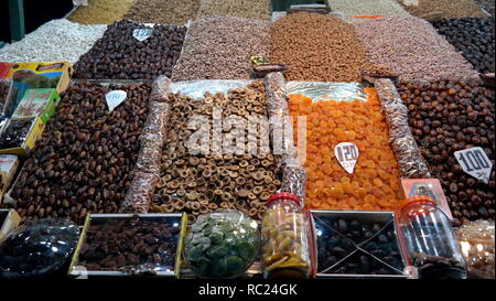 Der größte Basar in Afrika, der souk di Marrakech Foto Stock