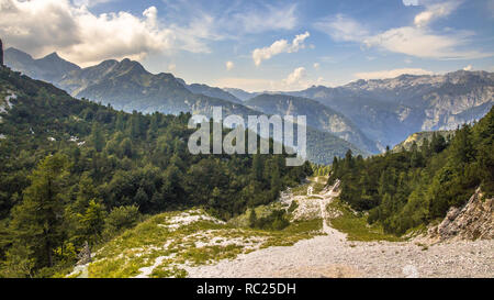 Vista delle Alpi Giulie in Vogel ski area nel Parco Nazionale del Triglav, Slovenia Foto Stock