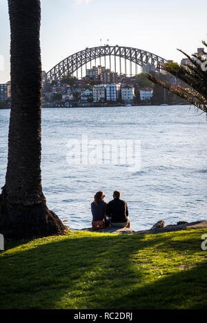 Vista di Harbour Bridge da Cremorne Point, Sydney, NSW, Australia Foto Stock