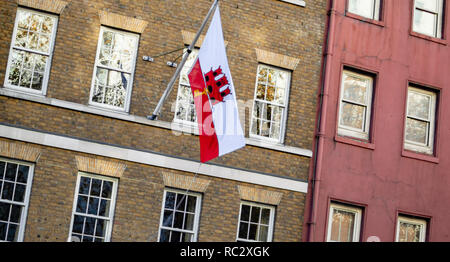 Gibralter house di Londra con bandiera all'esterno dell'edificio. Foto Stock