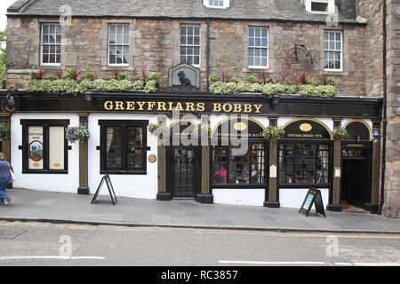 Greyfriars Bobby, Edimburgo, capitale della Scozia Foto Stock