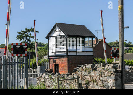 Segnale ferroviario box in Irlanda del Nord la rete delle ferrovie in Irlanda del Nord a Poyntzpass, County Down. Foto Stock