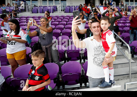 Orlando, Florida, Stati Uniti d'America. Il 12 gennaio 2019. Orlando City Stadium, Ajax tifosi durante la Florida Cup gioco Sau Paolo - Ajax 2-4. Credito: Pro scatti/Alamy Live News Foto Stock