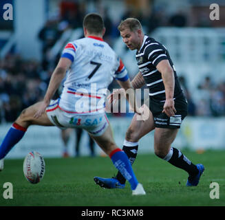 Wakefeild, West Yorkshire, Regno Unito. 13 gennaio 2019. Il Razzo Mobile Stadium, Belle Vue, Wakefield, West Yorkshire, Regno Unito, 13 gennaio 2019 Danny Washbrook di Hull FC sull'attacco (R) contro Wakefield Trinity Wildcats durante Danny Kirmond e Danny Washbrook Testimonial del match Credito: Touchlinepics/Alamy Live News Credit: stephen Gaunt/Alamy Live News Foto Stock