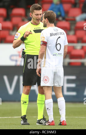 VELSEN , 13-01-2018 , Telstar - Helmond Sport , Rabobank IJmond Stadion , Calcetto , Keuken Kampioen Divisie , Stagione 2018 / 2019. scheidsrechter Wesli de Cremer durante il match Telstar - Helmond Sport (1-1) Foto Stock