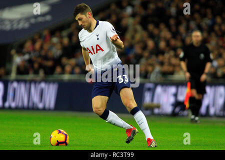 Londra, Regno Unito. Xiii gen, 2019. Ben Davies del Tottenham Hotspur in azione. EPL Premier League, Tottenham Hotspur v Manchester Utd allo Stadio di Wembley a Londra domenica 13 gennaio 2019. Questa immagine può essere utilizzata solo per scopi editoriali. Solo uso editoriale, è richiesta una licenza per uso commerciale. Nessun uso in scommesse, giochi o un singolo giocatore/club/league pubblicazioni . pic da Steffan Bowen/Andrew Orchard fotografia sportiva/Alamy Live news Credito: Andrew Orchard fotografia sportiva/Alamy Live News Foto Stock