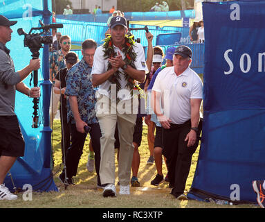 Honolulu, Hawaii, Stati Uniti d'America. Xiii gen, 2019. Matt Kuchar celebra la sua vittoria con una -22 presso il PGA Sony Open al Waialae Country Club di Honolulu, HI - Michael Sullivan/CSM Credito: Cal Sport Media/Alamy Live News Foto Stock