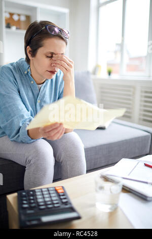 Cercando di ricordare Foto Stock