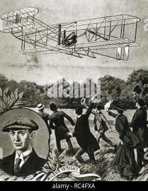 Wilbur Wright (1867-1912). Aviatore americano. Con suo fratello è accreditato di inventare e costruire il mondo il primo aereo di successo. Aereo sopra il campo Anvours (Francia) a una velocità di 80 km / h. 1908. Illustrazione. Foto Stock
