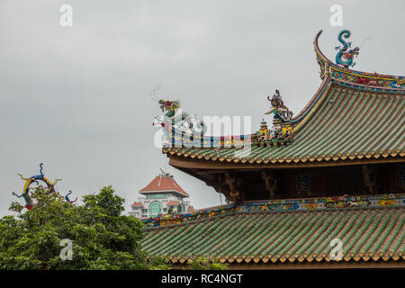 Il carving dettagli su Il Tempio di South Putuo o Nanputuo a Xiamen Foto Stock