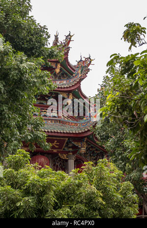 Il carving dettagli su Il Tempio di South Putuo o Nanputuo a Xiamen Foto Stock