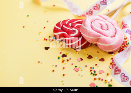 A forma di cuore ad lecca-lecca Foto Stock