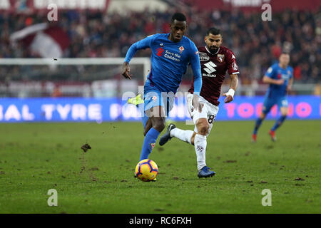 Torino, Italia. Xiii gen, 2019. Torino, Italia., . Edimilson Fernandes di ACF Fiorentina in azione durante l'Italia TIM Cup partita di calcio tra Torino Fc e ACF Fiorentina. Credito: Marco Canoniero/Alamy Live News Foto Stock