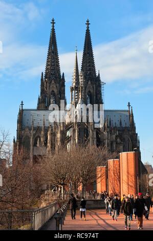 La cattedrale di Colonia, Sito Patrimonio Mondiale dell'Unesco, Colonia, nella Renania settentrionale-Vestfalia Foto Stock