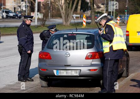 Controllo velocità di maratona della polizia nella Renania settentrionale-Vestfalia il 10 febbraio 2012, photocall, iniziare a lungo termine per la campagna Foto Stock