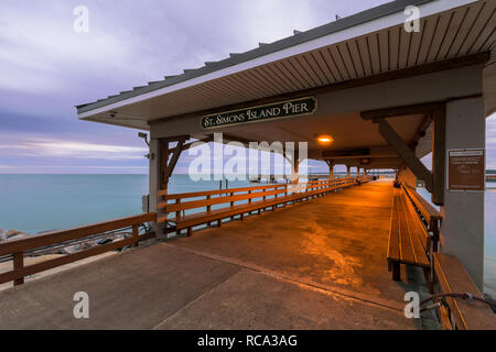 San Simons Island Pier su Mallery Street in Saint Simons Island, Georgia Foto Stock