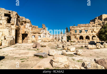 Corte esagonale del Tempio di Giove a Baalbek, Libano Foto Stock