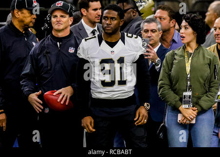 New Orleans, LA, Stati Uniti d'America. Xiii gen, 2019. Ex New Orleans Saints running back Reggie Bush sul margine contro Philadelphia Eagles al Mercedes-Benz Superdome di New Orleans, LA. Stephen Lew/CSM/Alamy Live News Foto Stock